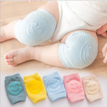 Load image into Gallery viewer, Smiley Face Knee Pad
