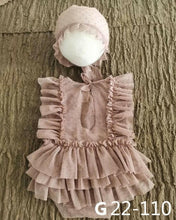 Load image into Gallery viewer, Lace Romper Bodysuit Set.