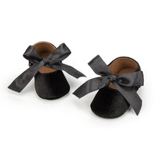 Load image into Gallery viewer, Butterfly Knot Shoes