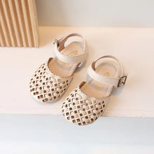 Load image into Gallery viewer, Hollow Bloom Sandals
