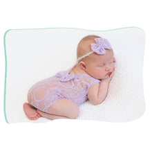 Load image into Gallery viewer, Newborn Photography Lace Romper.
