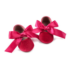 Load image into Gallery viewer, Butterfly Knot Shoes
